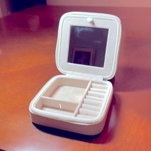 White Leather Jewelry Case